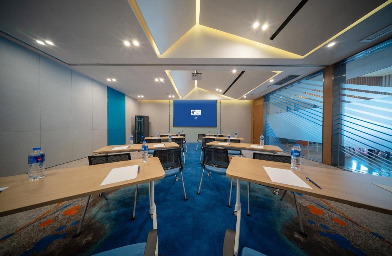 Holiday Inn Express Pinghu By Ihg Экстерьер фото