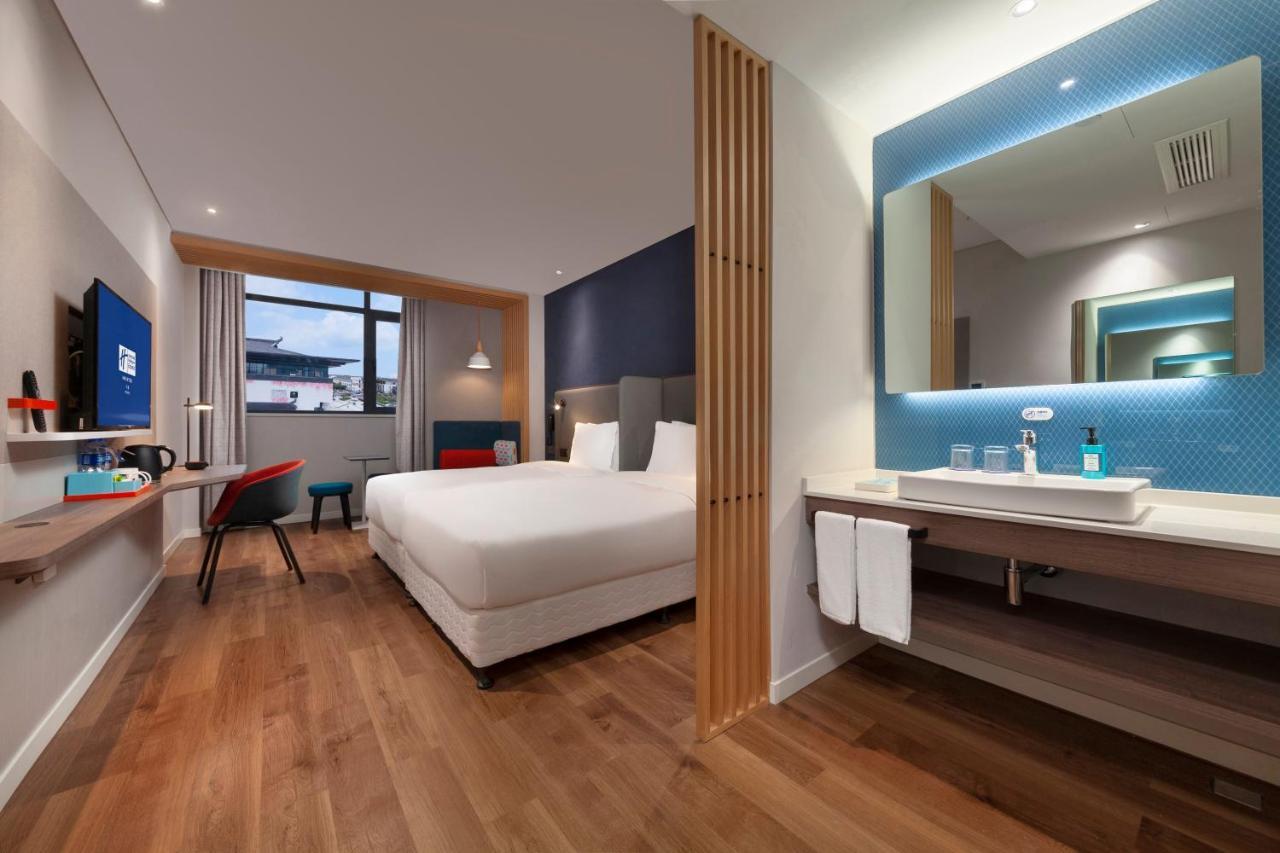 Holiday Inn Express Pinghu By Ihg Экстерьер фото